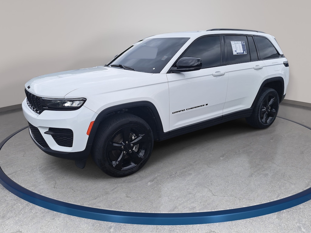 Used 2023 Jeep Grand Cherokee Altitude Altitude 4x2
