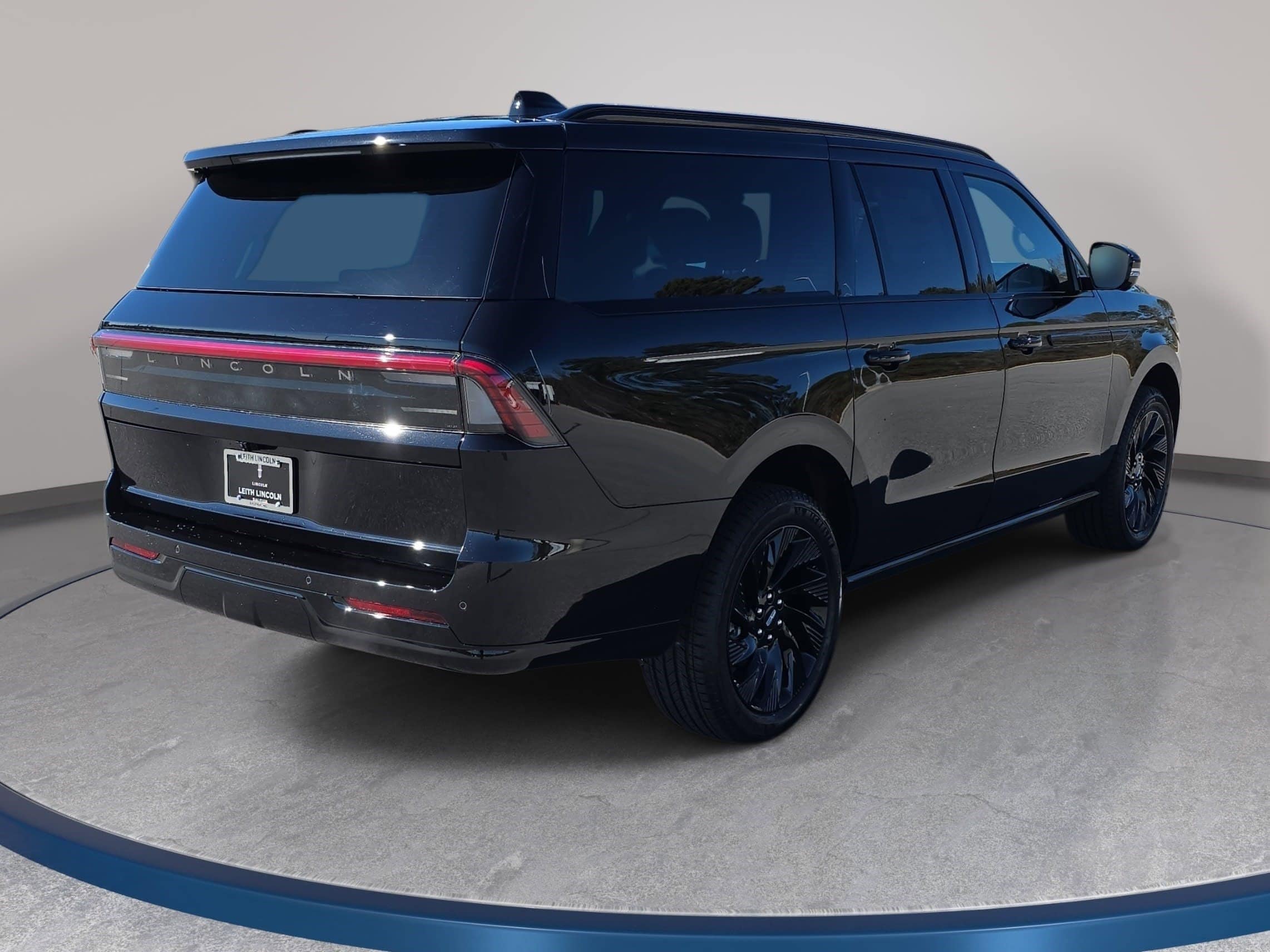 2026 Lincoln Navigator Reserve L - Photo 5