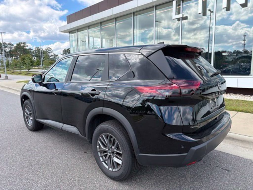 Used 2025 Nissan Rogue S AWD S