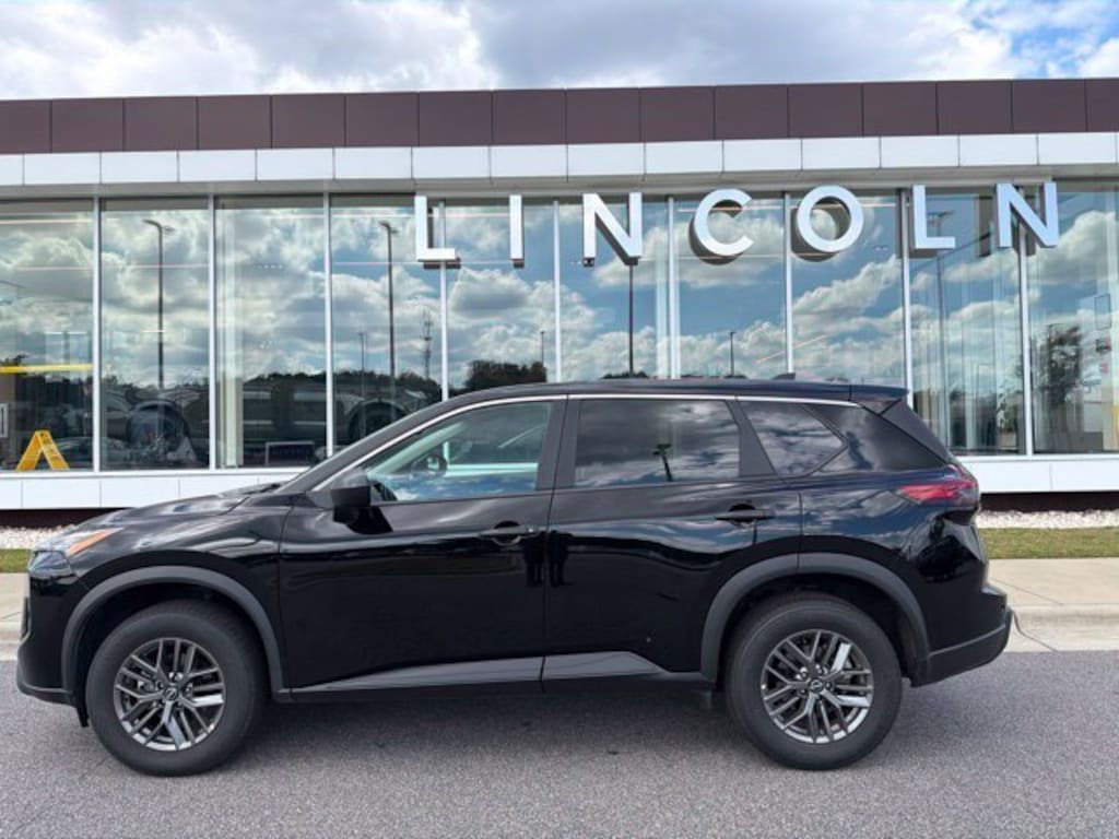 Used 2025 Nissan Rogue S AWD S