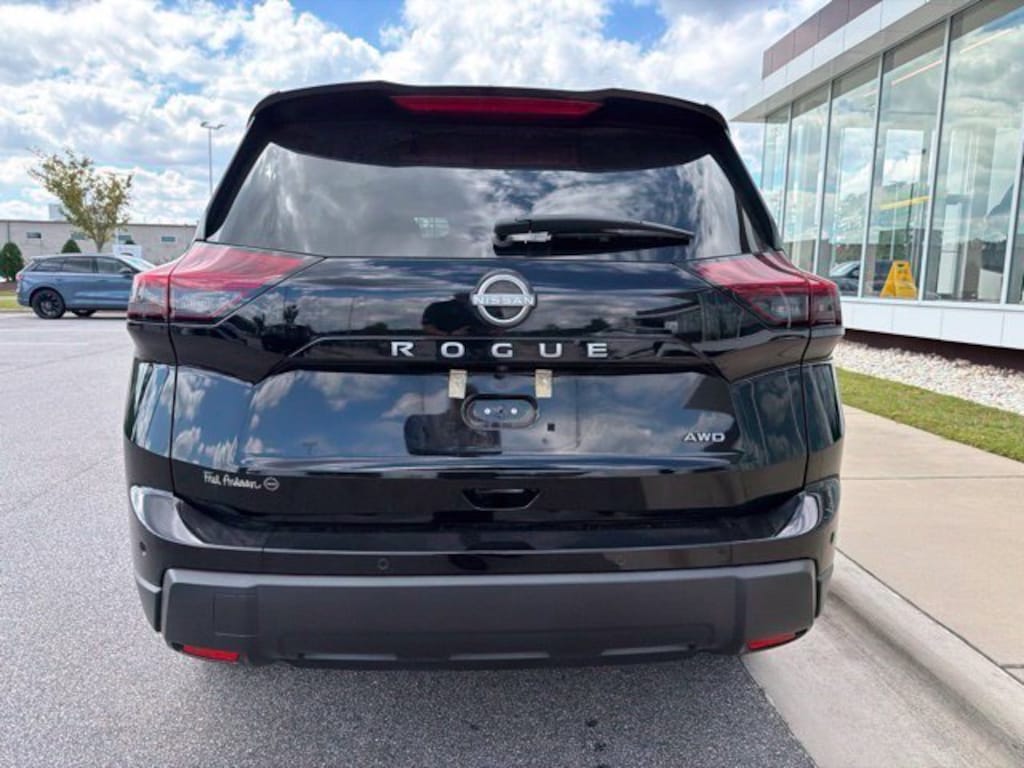 Used 2025 Nissan Rogue S AWD S