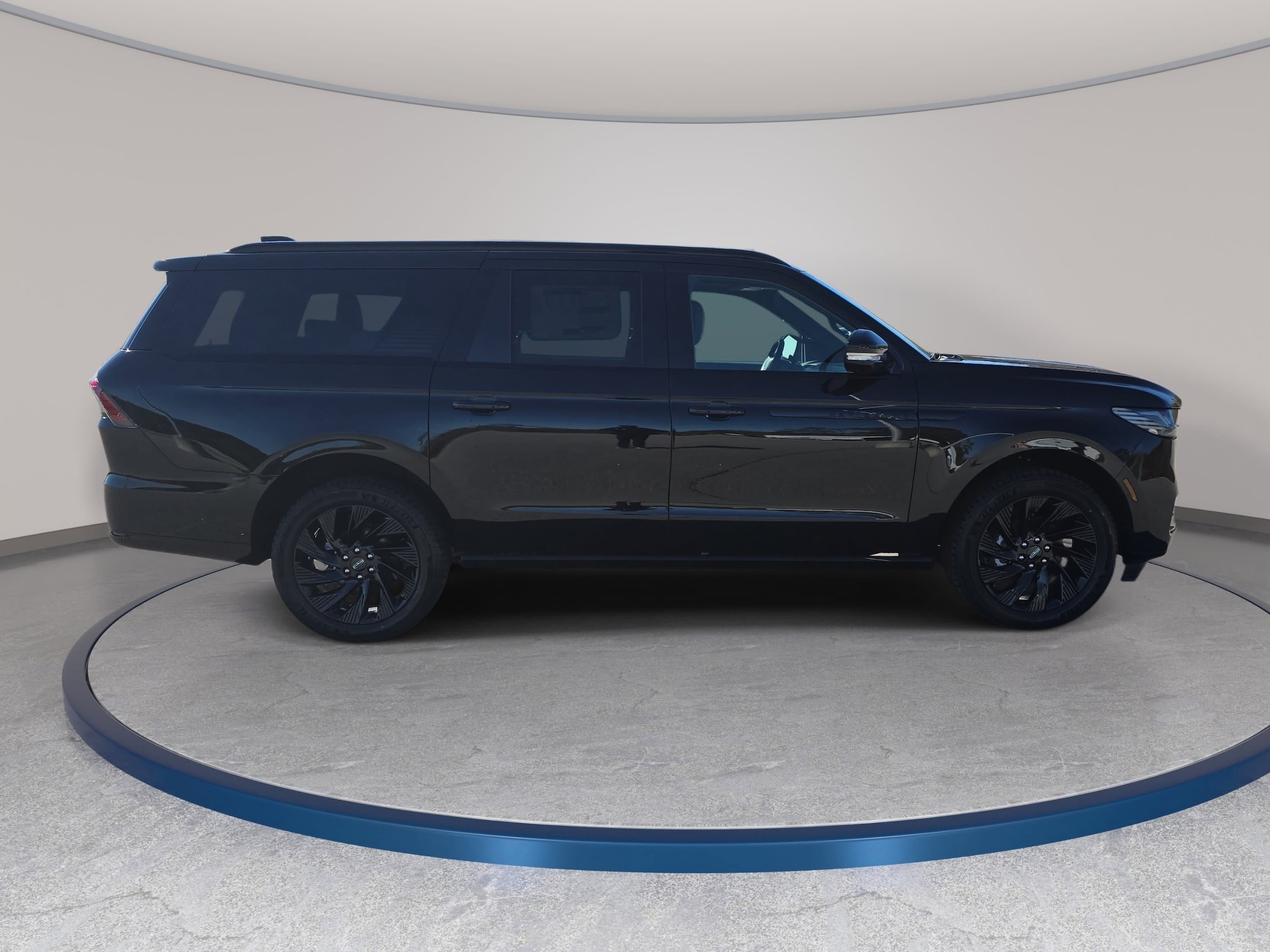 2026 Lincoln Navigator Reserve L - Photo 4