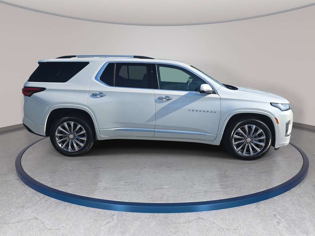 Used 2022 Chevrolet Traverse Premier AWD Premier