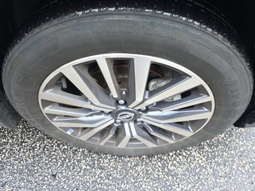Certified 2024 Nissan Kicks SV SUV