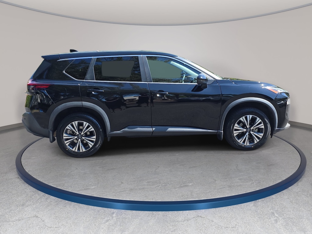 Used 2022 Nissan Rogue SV SUV