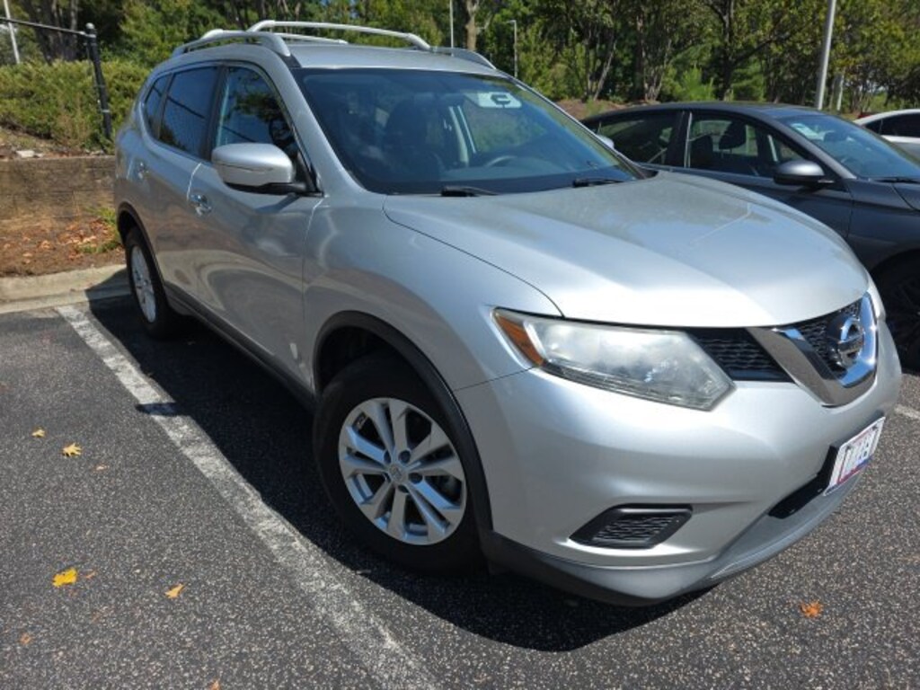 Used 2015 Nissan Rogue SV SUV