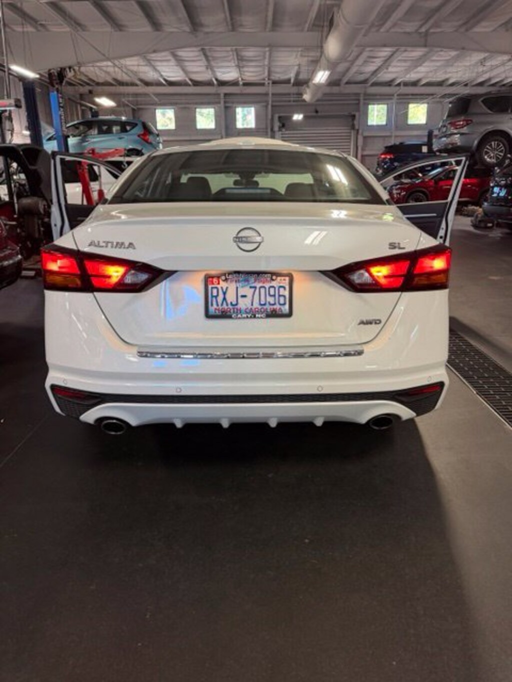 Used 2023 Nissan Altima 2.5 SL Sedan