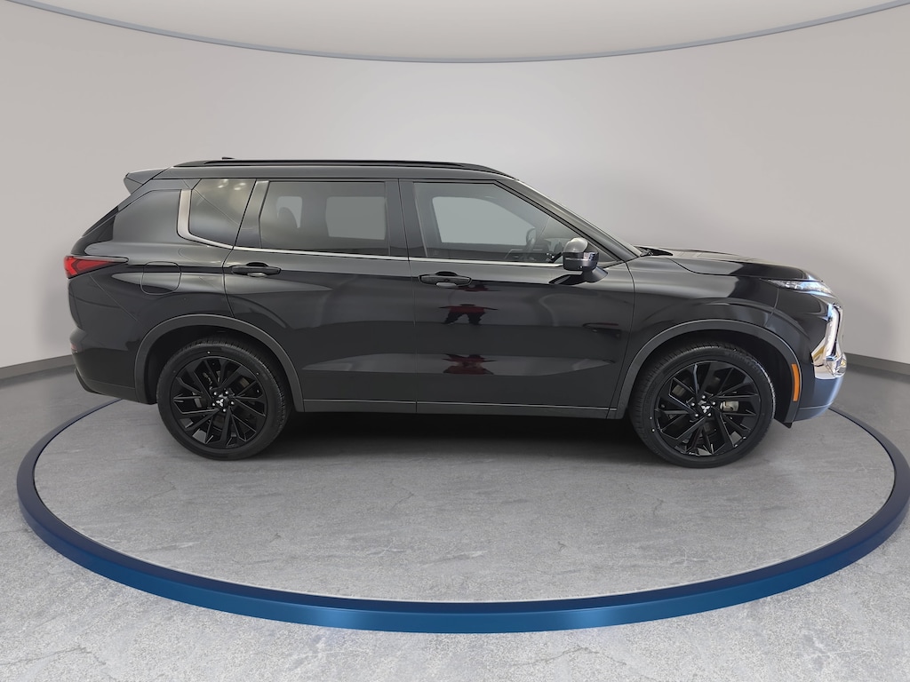Used 2024 Mitsubishi Outlander SEL SUV