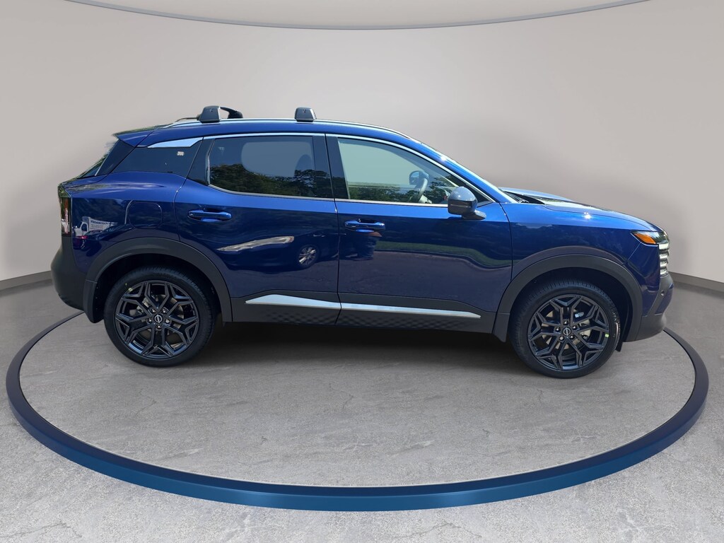 New 2026 Nissan Kicks SR SUV
