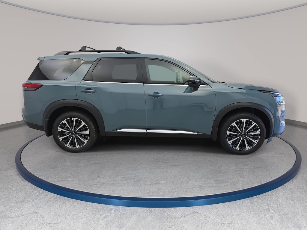 New 2026 Nissan Pathfinder Platinum SUV