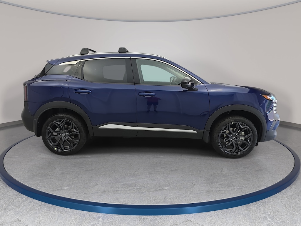 New 2026 Nissan Kicks SR SUV