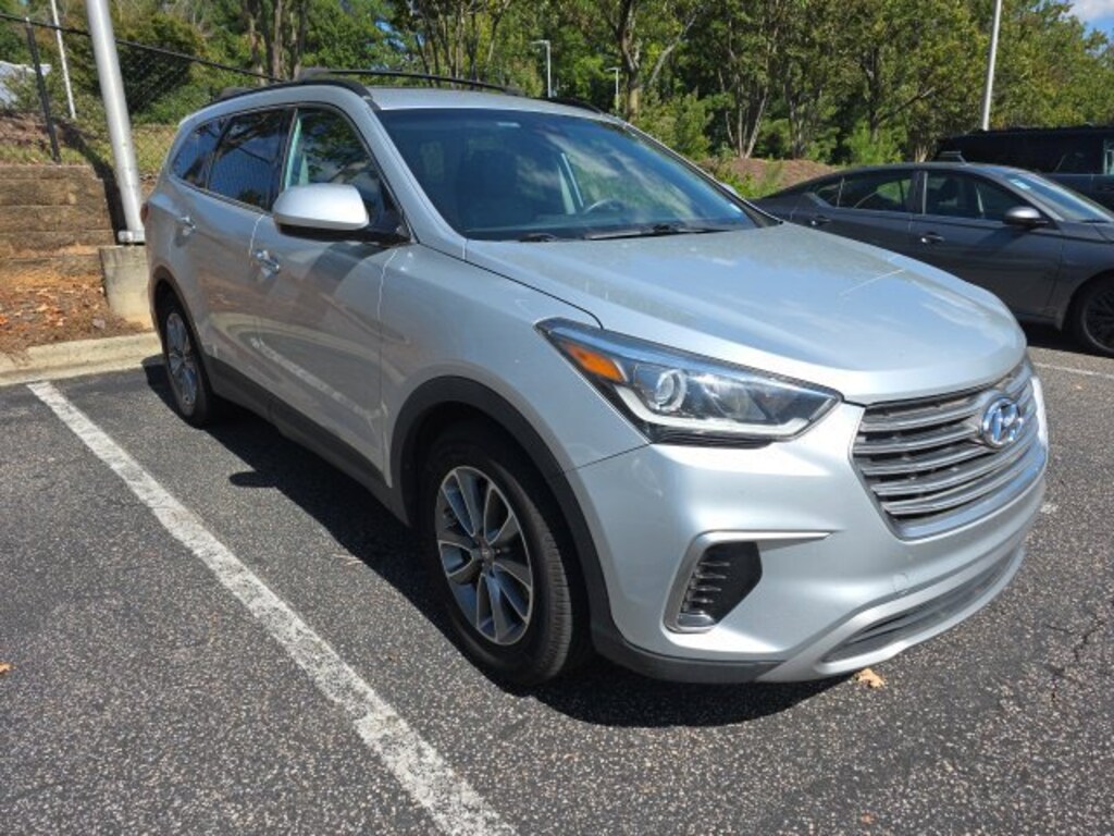 Used 2017 Hyundai Santa Fe SE SUV