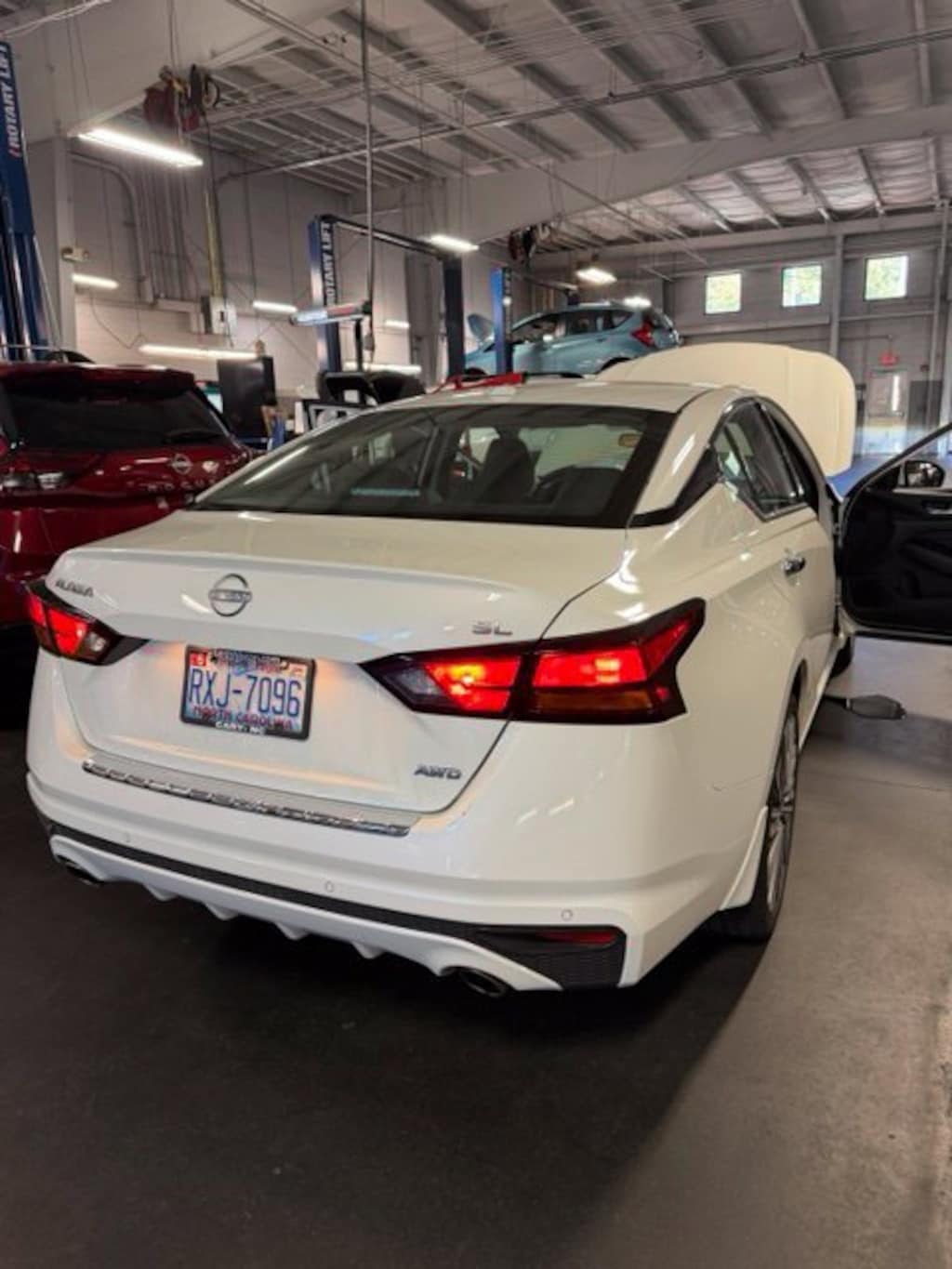 Used 2023 Nissan Altima 2.5 SL Sedan