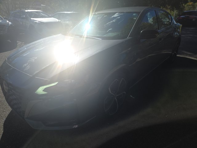 Used 2024 Nissan Altima 2.5 SR Sedan