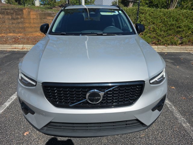 Used 2025 Volvo XC40 B5 Plus Dark Theme SUV