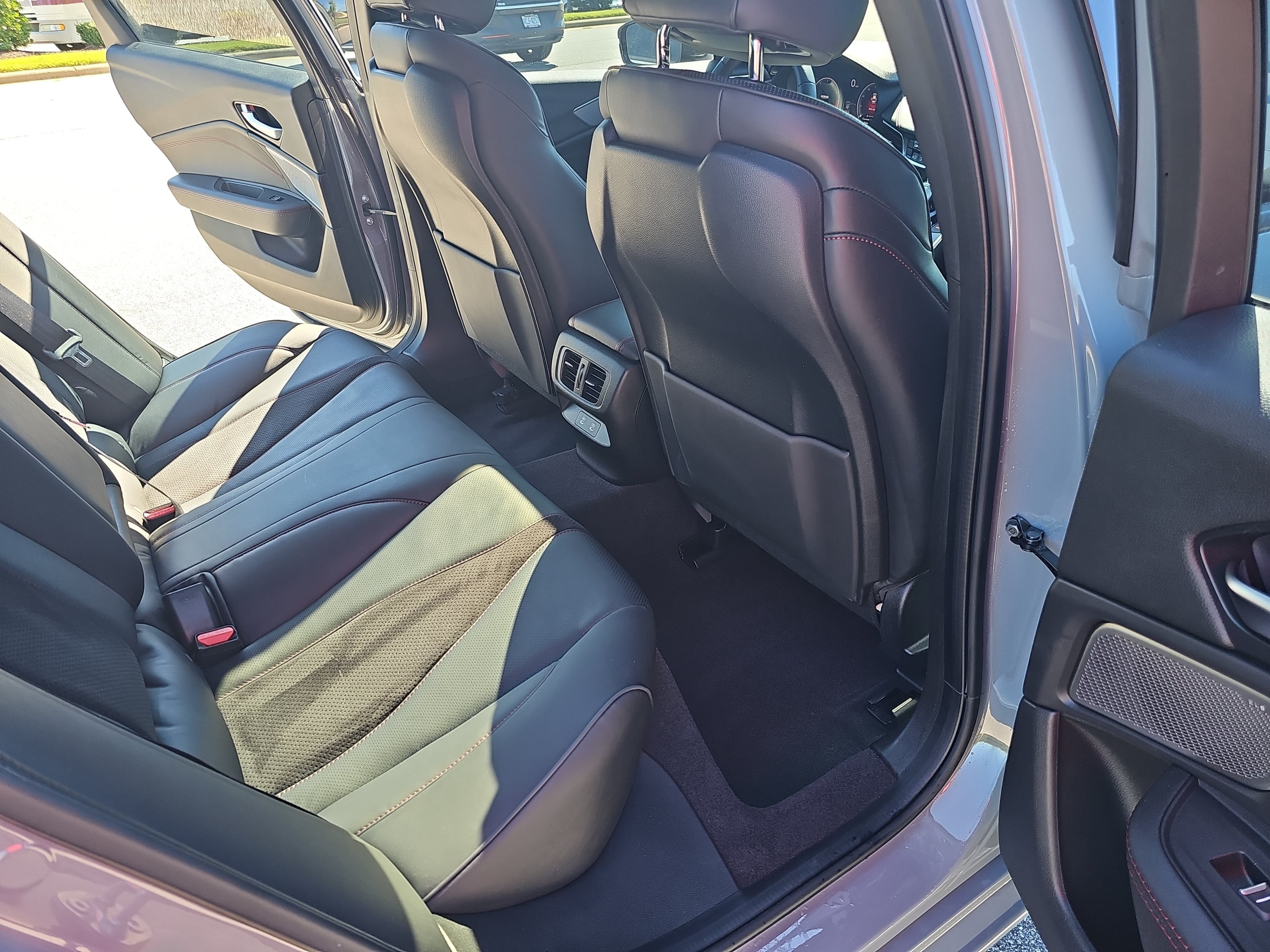 2025 Acura TLX A-SPEC Package - Photo 11