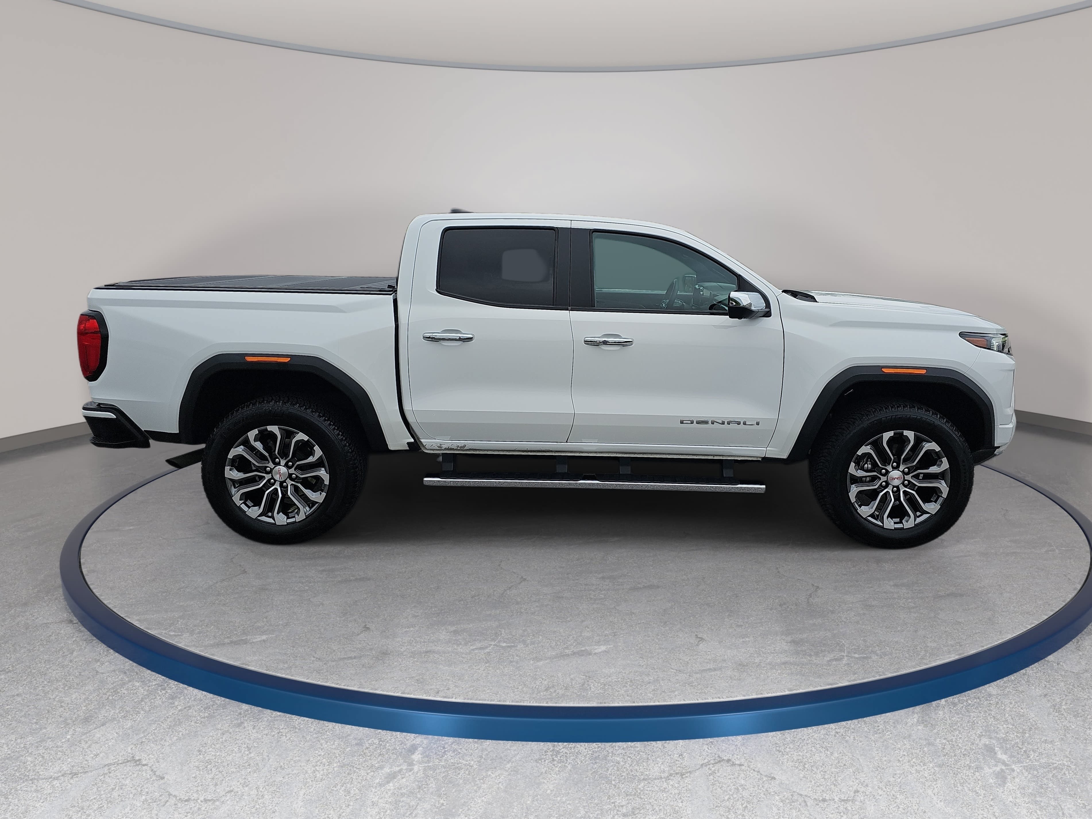 Used 2023 GMC Canyon Denali Truck Crew Cab