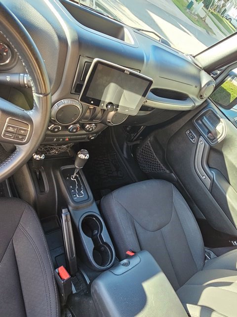 Used 2017 Jeep Wrangler JK Sport 4x4 SUV