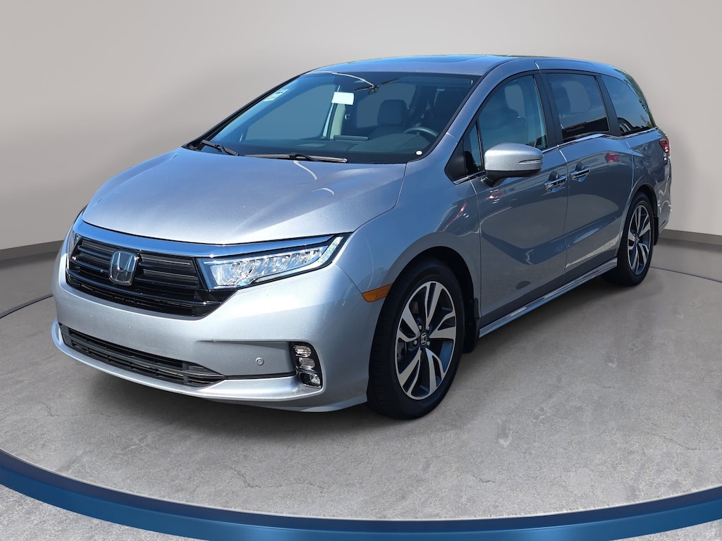 Certified 2023 Honda Odyssey Touring Van