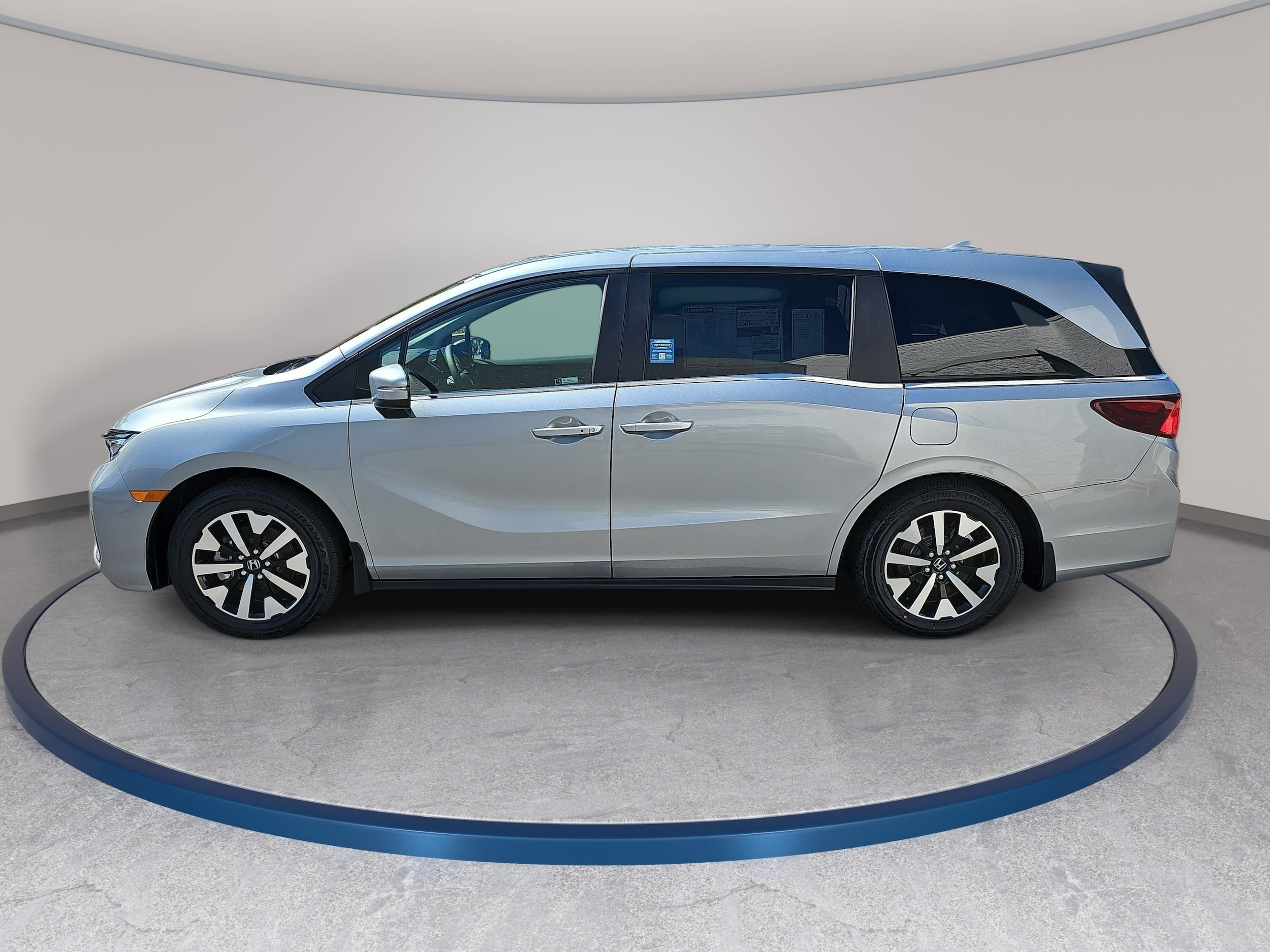 2026 Honda Odyssey EX-L - Photo 8