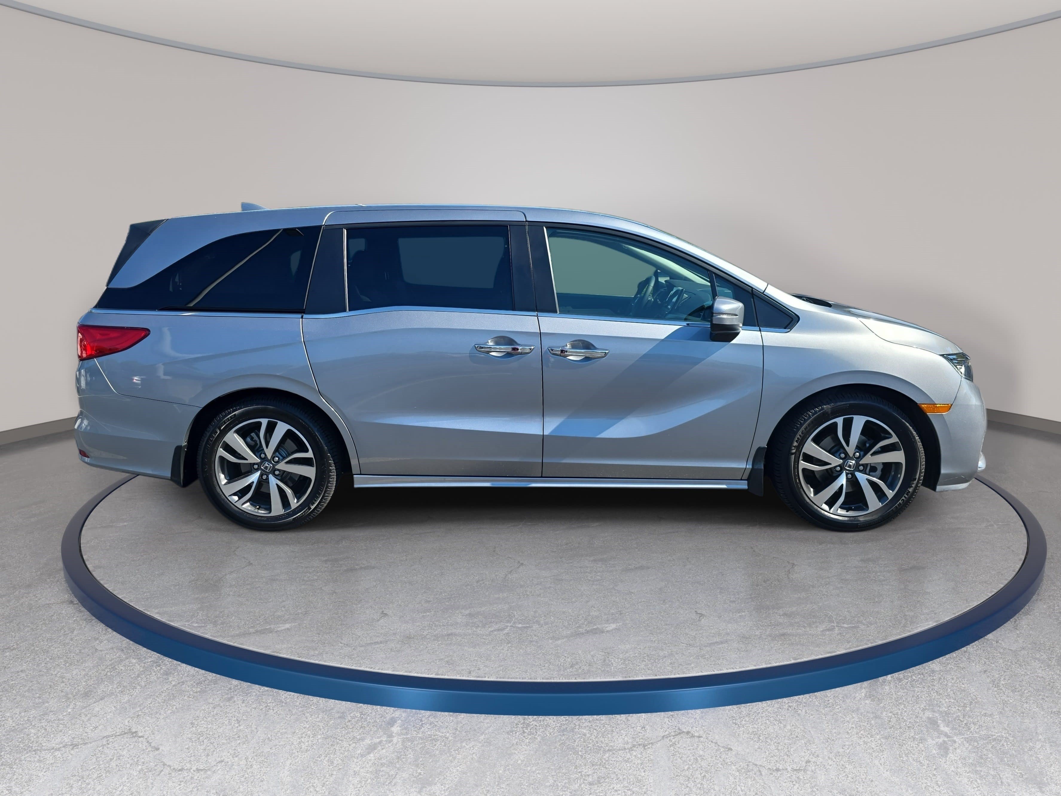 Certified 2023 Honda Odyssey Touring Van