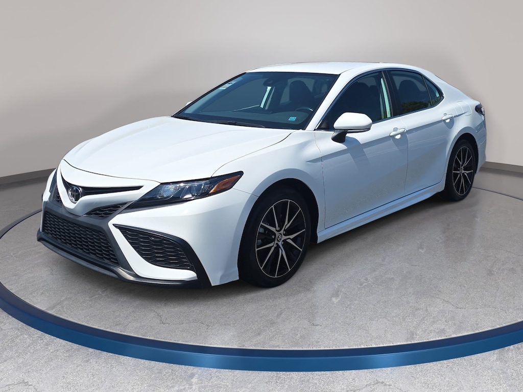 Used 2024 Toyota Camry SE Sedan