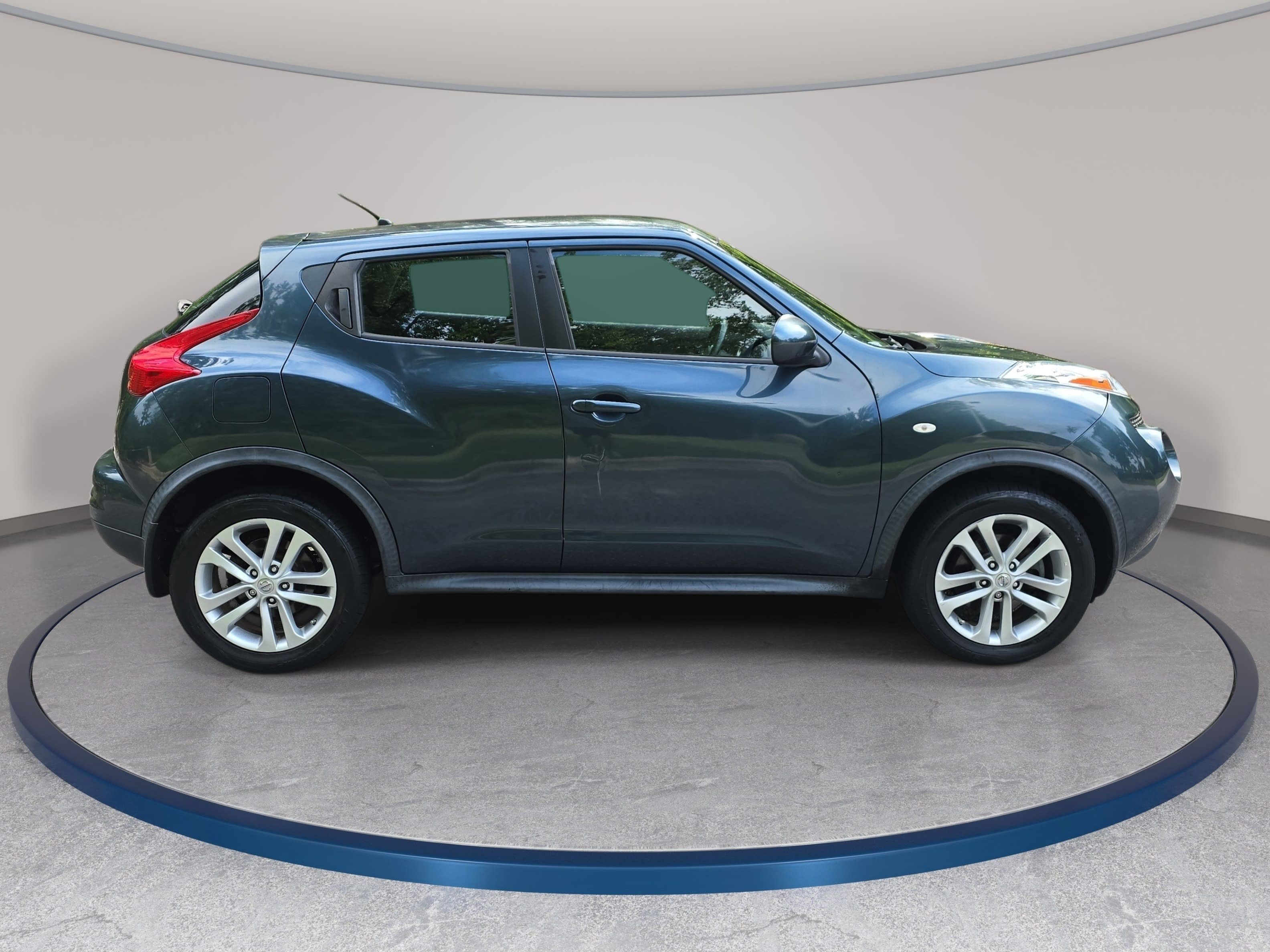 Used 2014 Nissan Juke S SUV