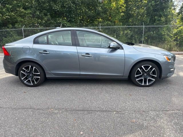Used 2018 Volvo S60 T5 FWD Dynamic Sedan