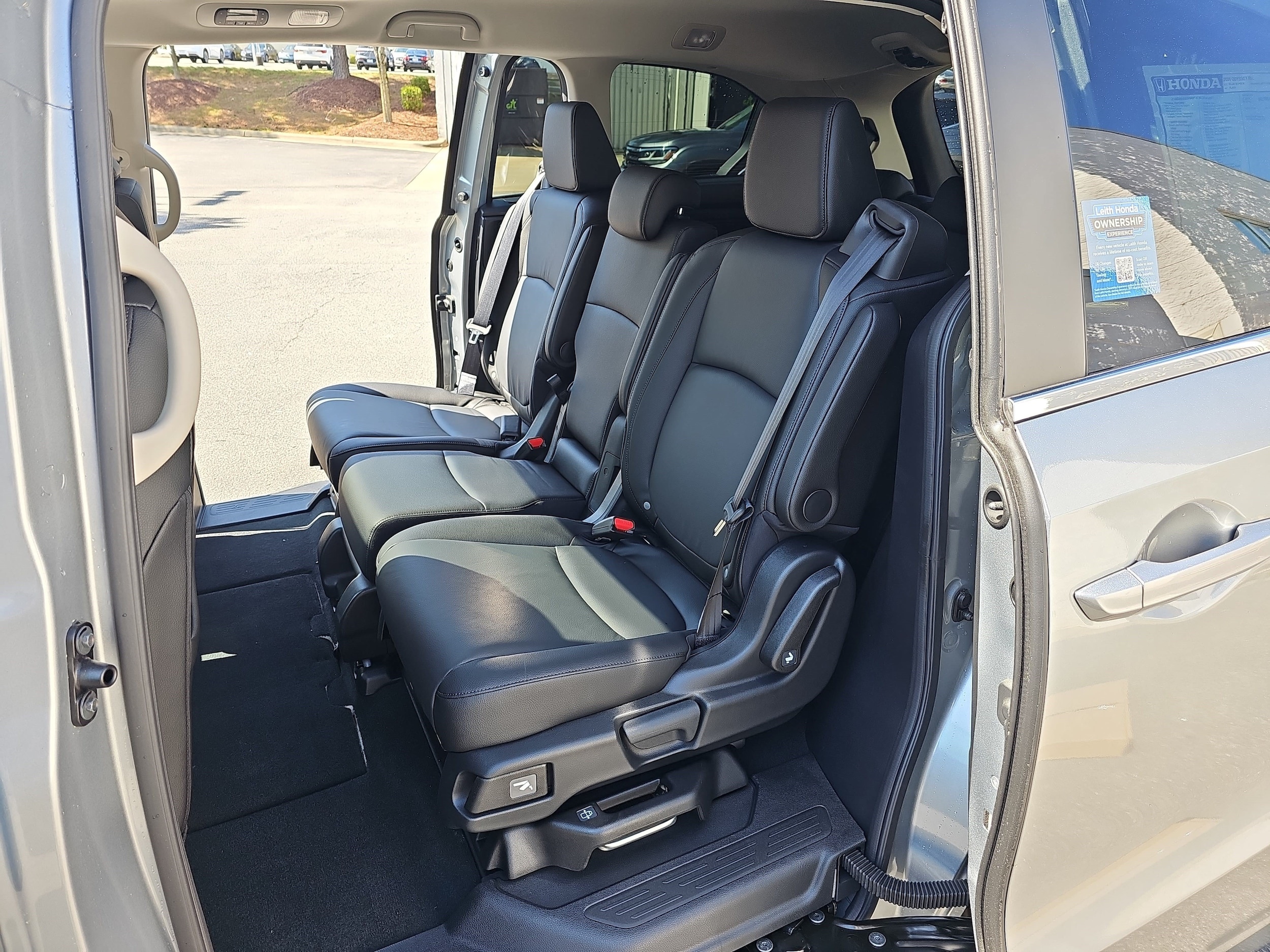 2026 Honda Odyssey EX-L - Photo 14