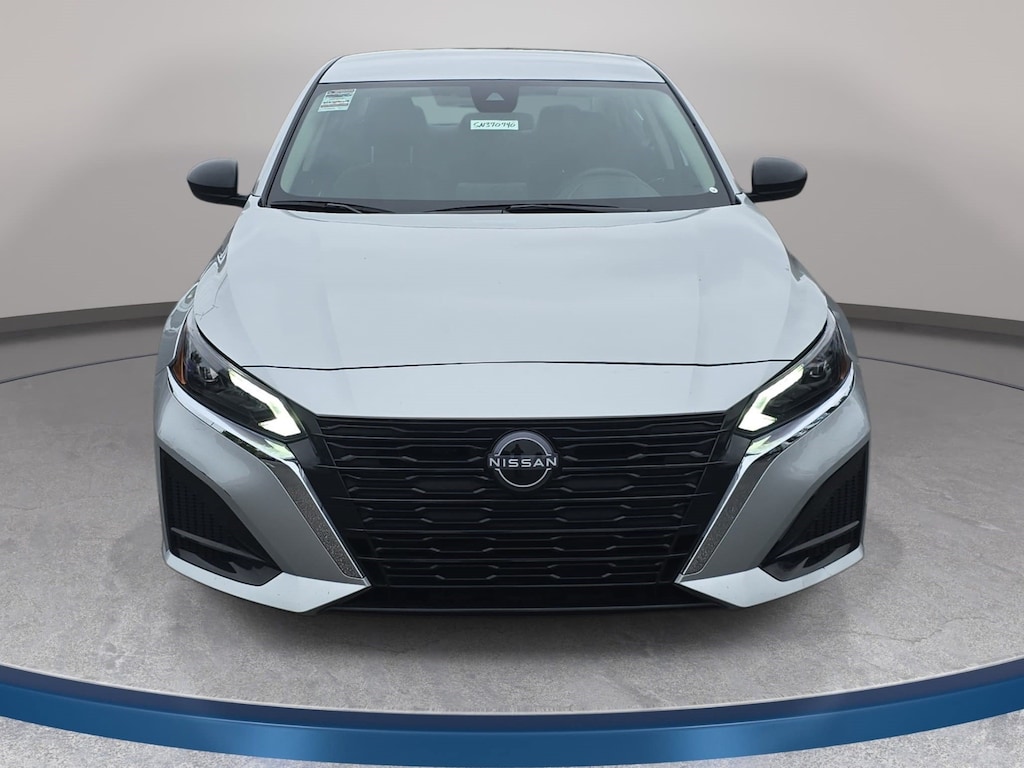 Used 2025 Nissan Altima SV Sedan