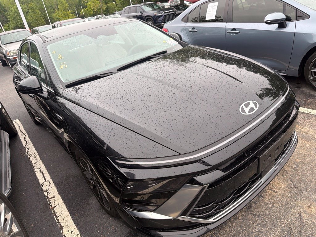 Used 2025 Hyundai Sonata SEL Sedan