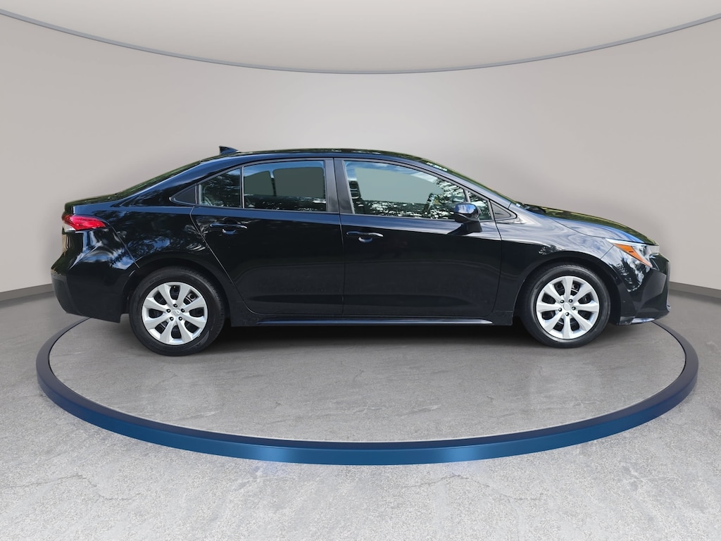 Used 2024 Toyota Corolla LE Sedan