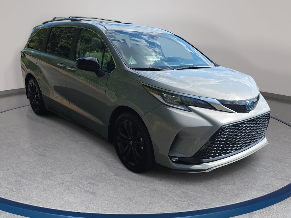 Used 2024 Toyota Sienna XSE 7 Passenger Van Passenger Van