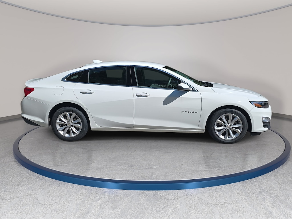 Used 2025 Chevrolet Malibu 1LT Sedan