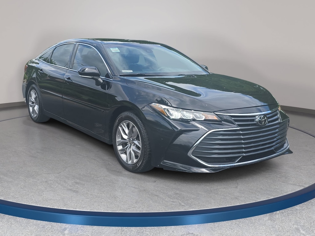 Used 2022 Toyota Avalon XLE Sedan
