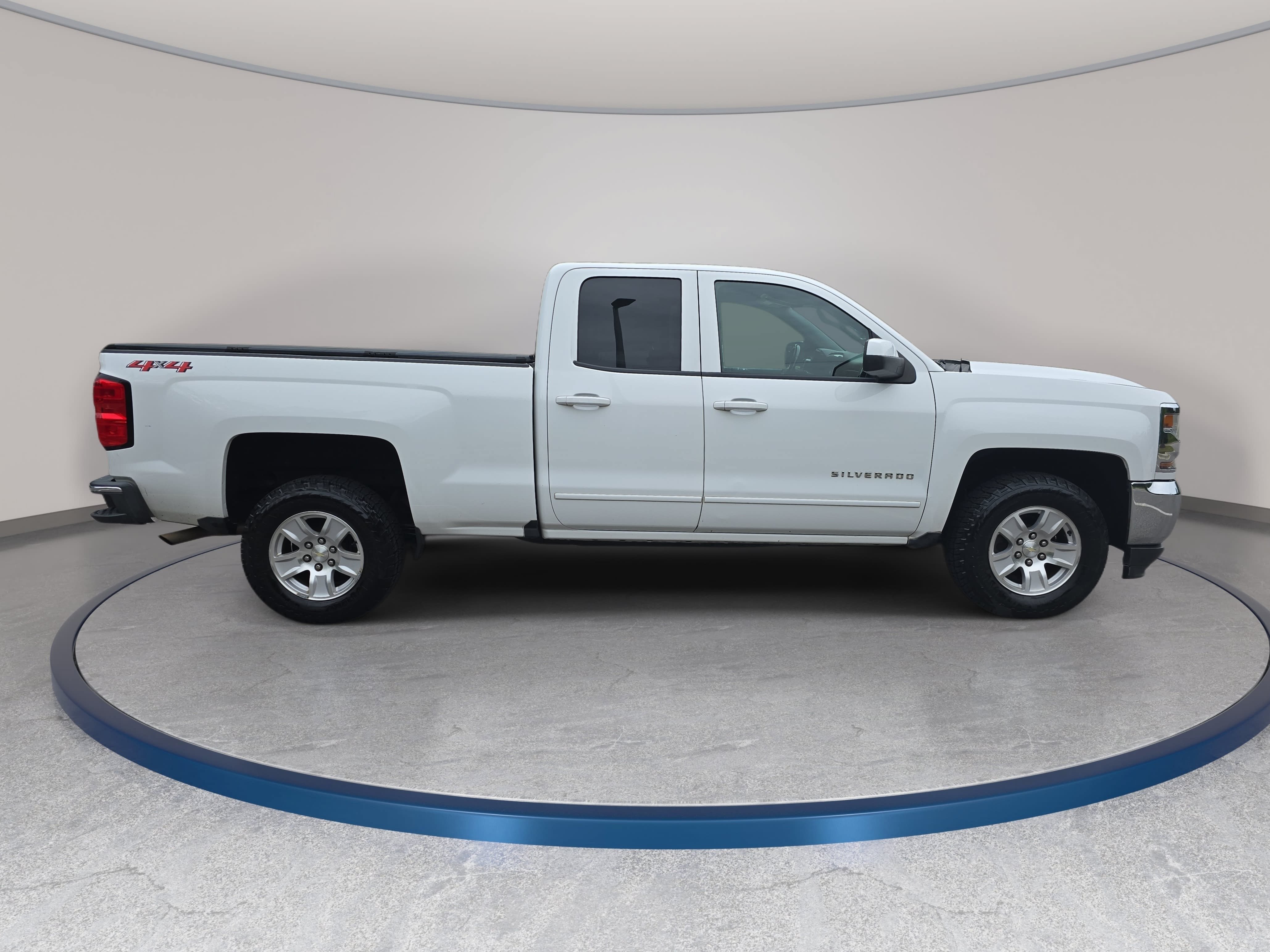 Used 2018 Chevrolet Silverado 1500 LT w/1LT Truck Double Cab