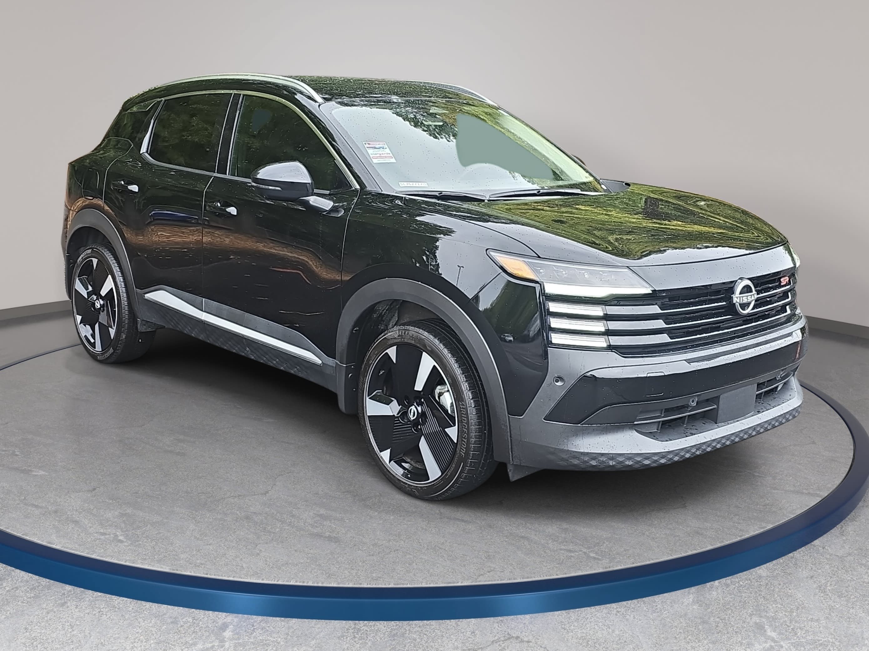 Used 2025 Nissan Kicks SR SUV