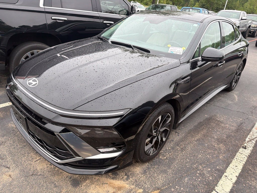 Used 2025 Hyundai Sonata SEL Sedan