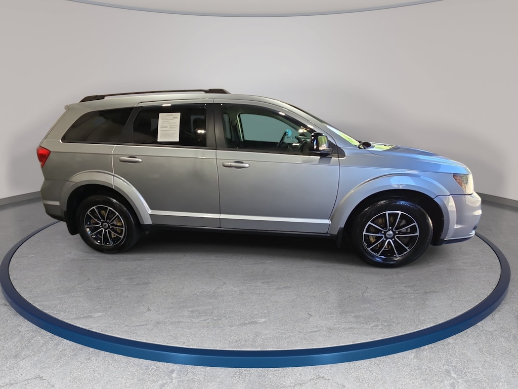 Used 2018 Dodge Journey SXT SUV