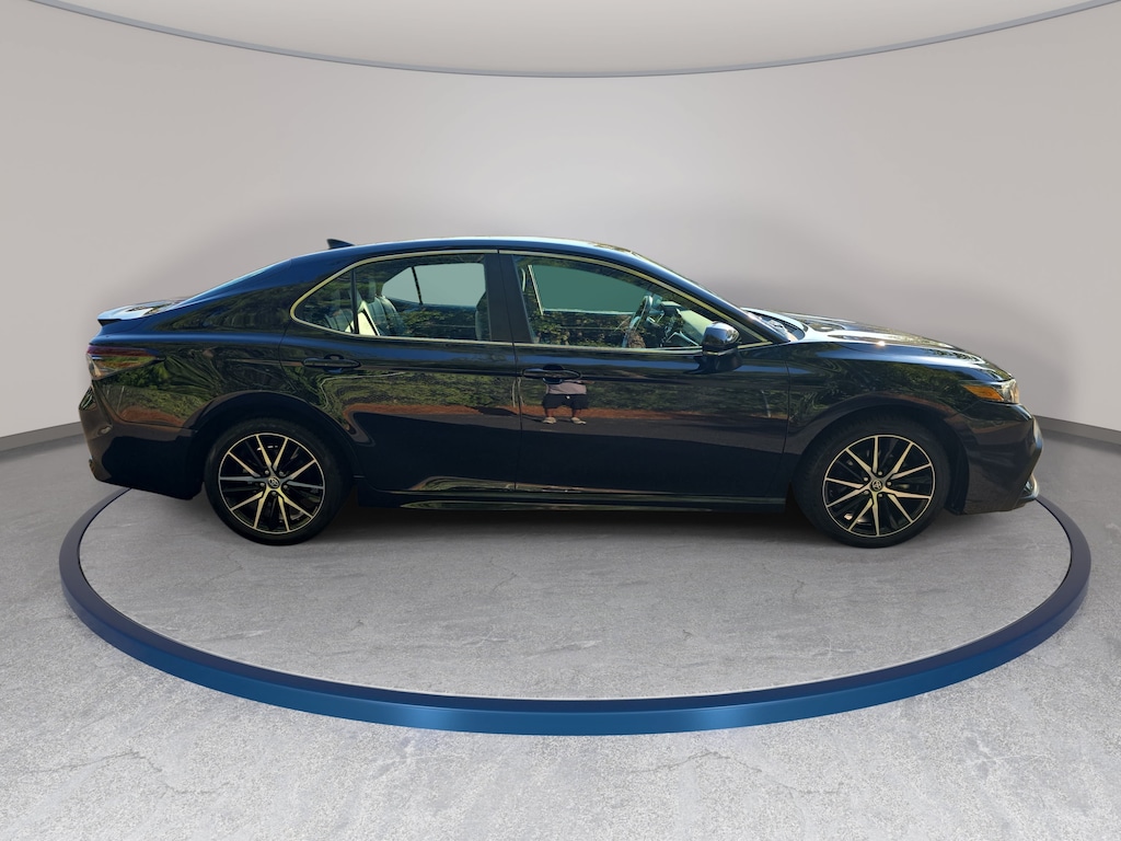 Used 2024 Toyota Camry SE SE Auto