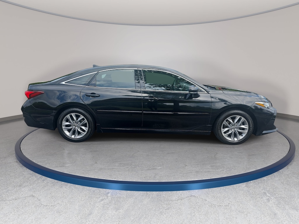 Used 2022 Toyota Avalon XLE Sedan
