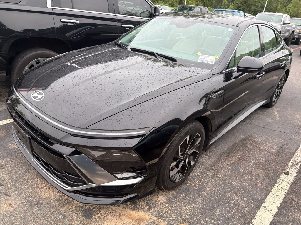Used 2025 Hyundai Sonata SEL Sedan