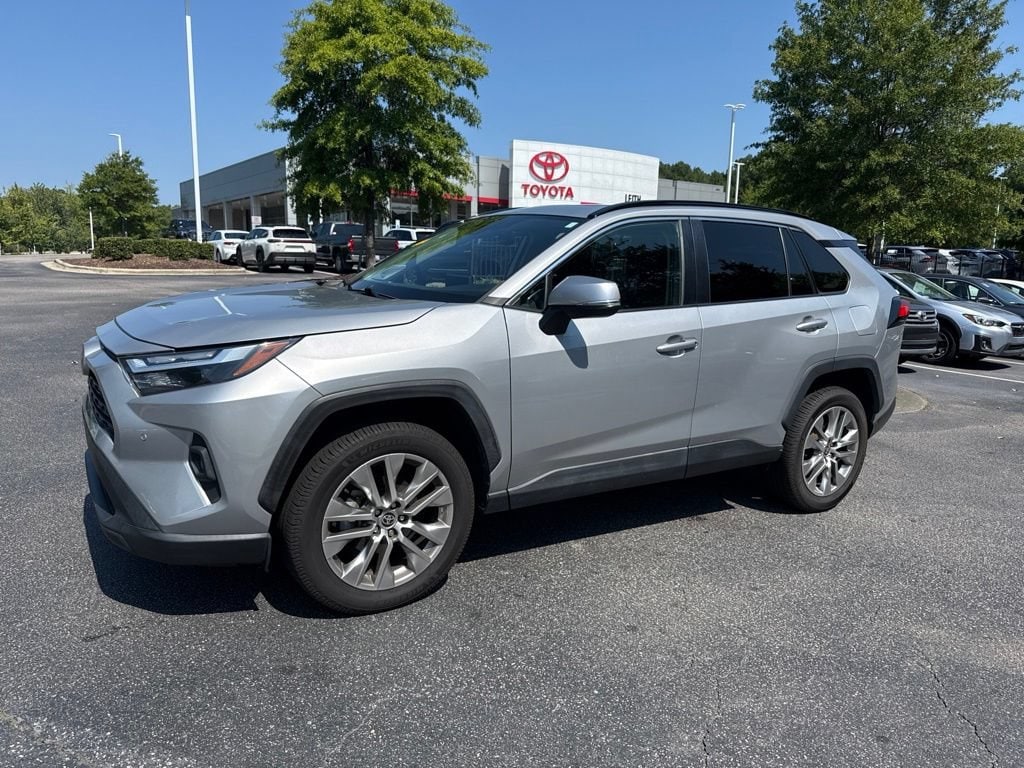 2022 Toyota RAV4 XLE Premium