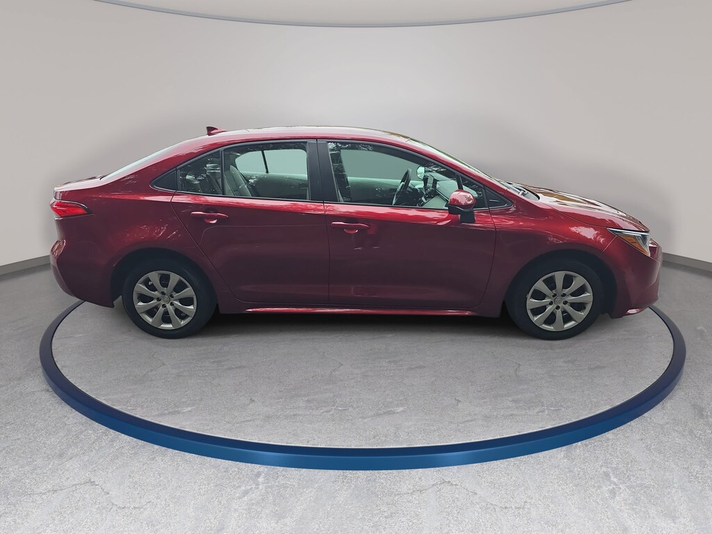 Used 2025 Toyota Corolla LE Sedan