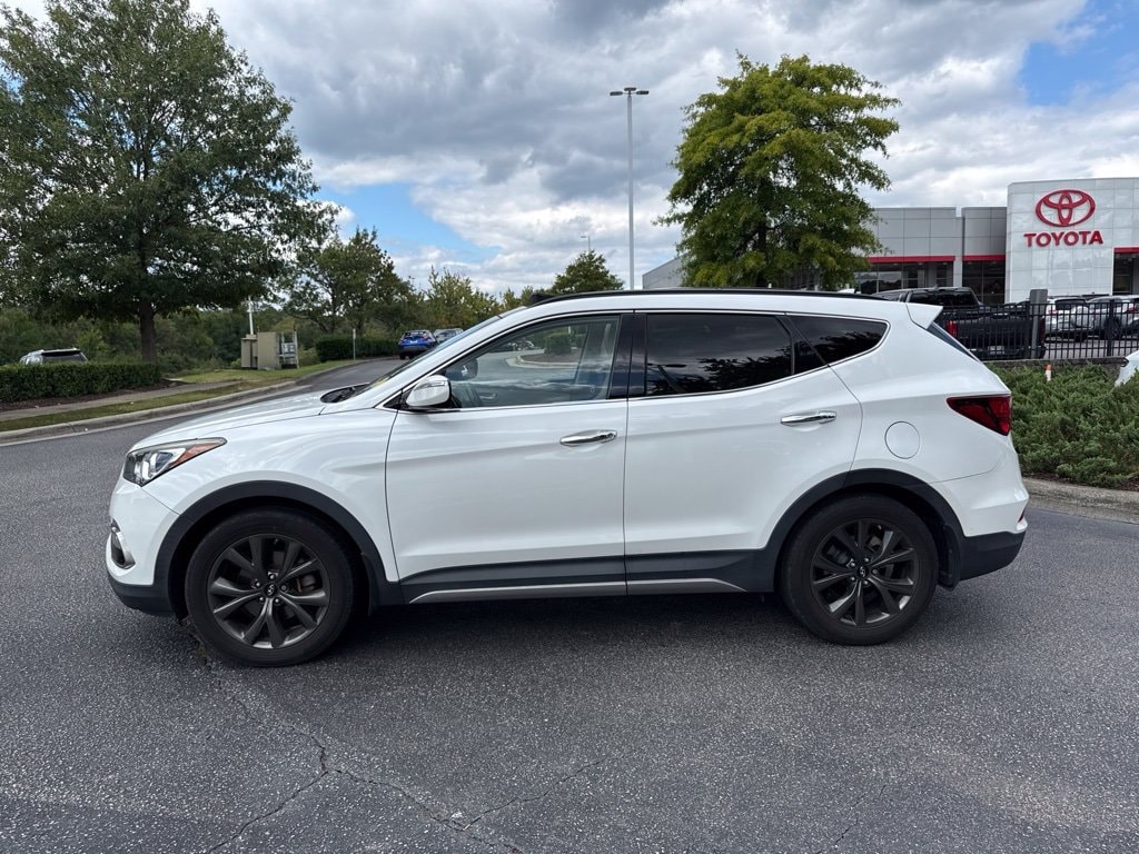 Used 2017 Hyundai Santa Fe Sport 2.0L Turbo Ultimate SUV