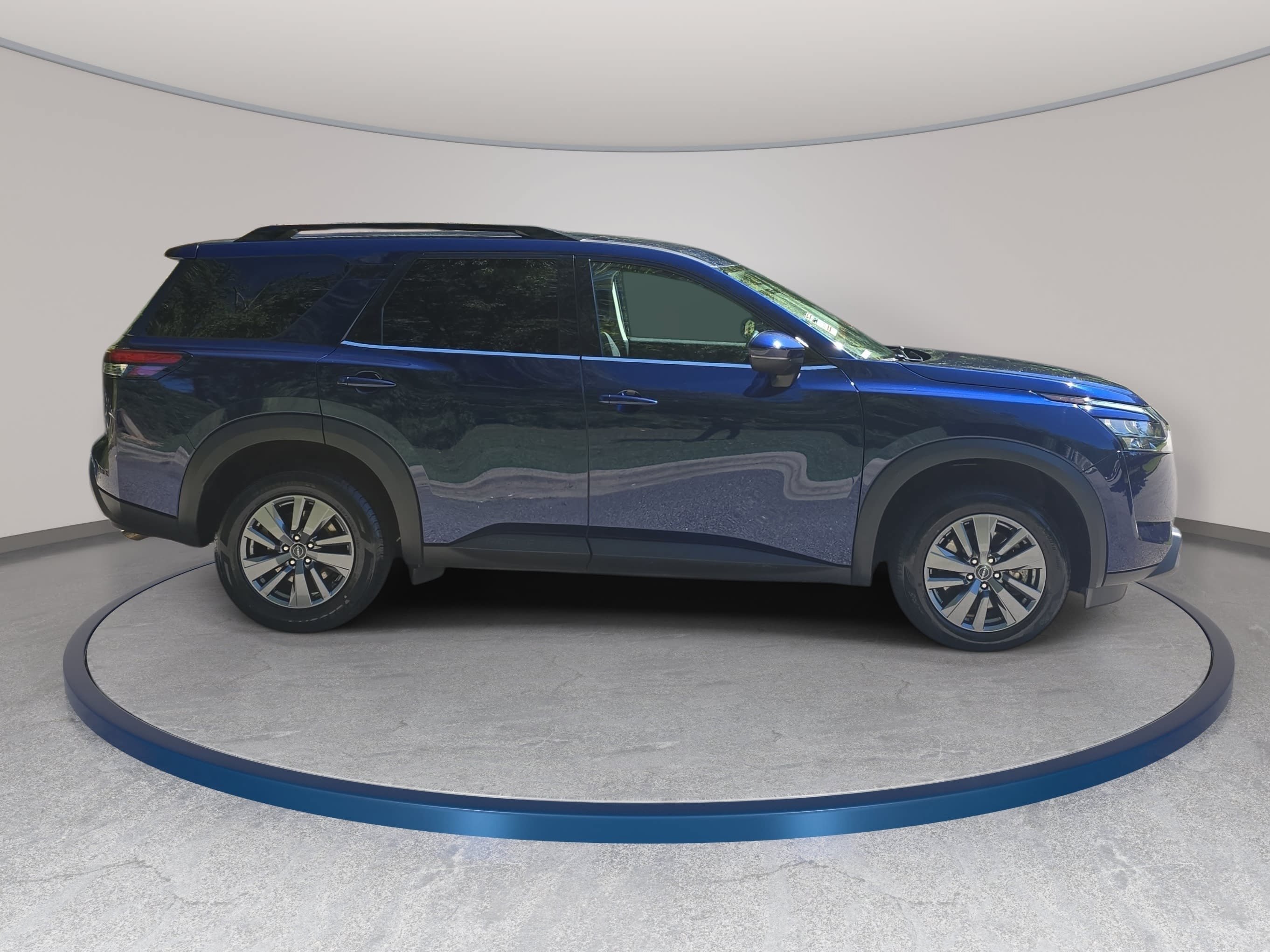Used 2025 Nissan Pathfinder SV SUV