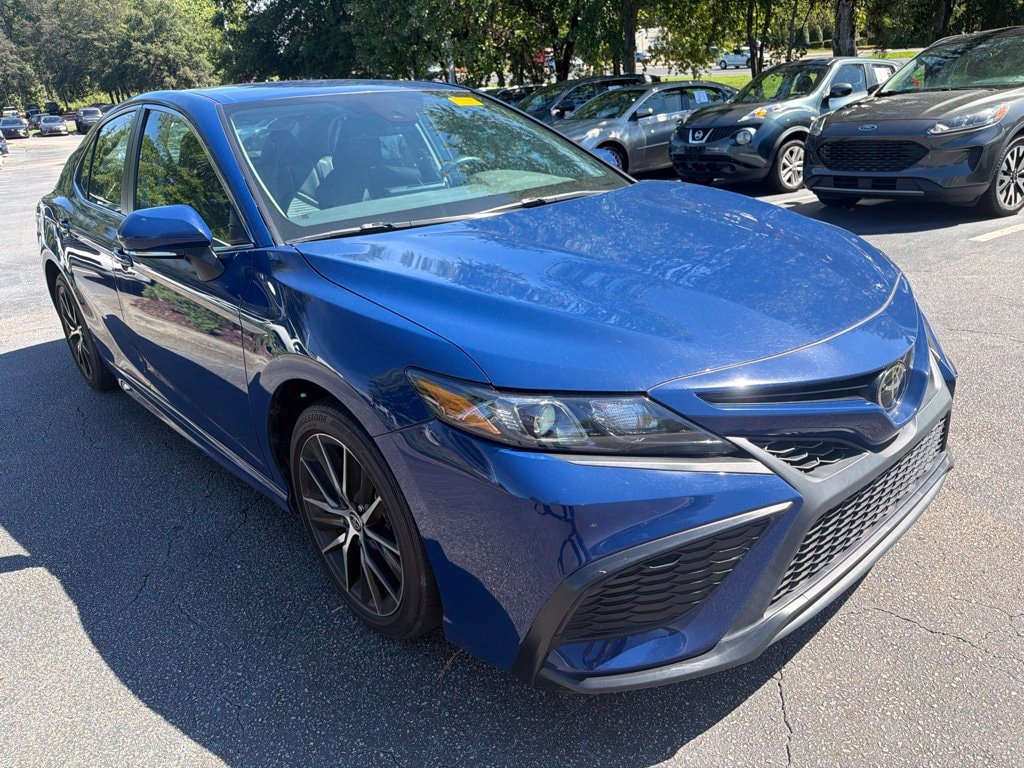 Used 2024 Toyota Camry SE Sedan