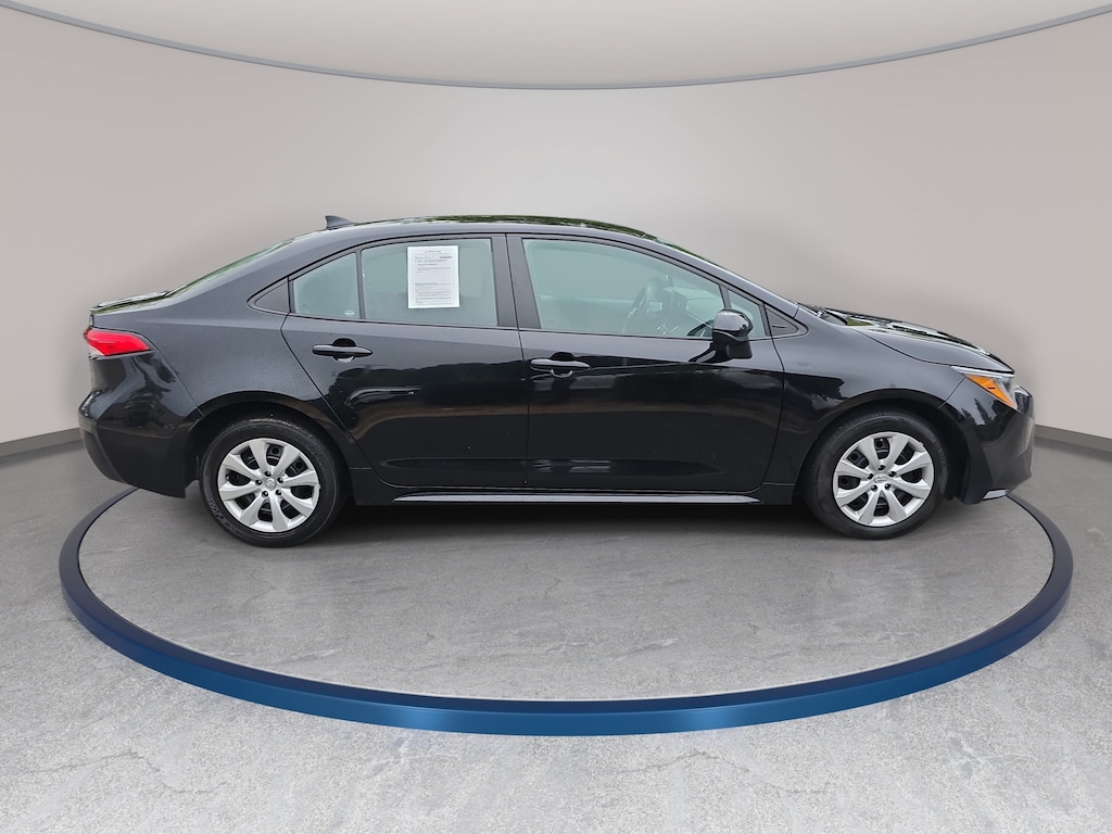 Used 2025 Toyota Corolla LE Sedan