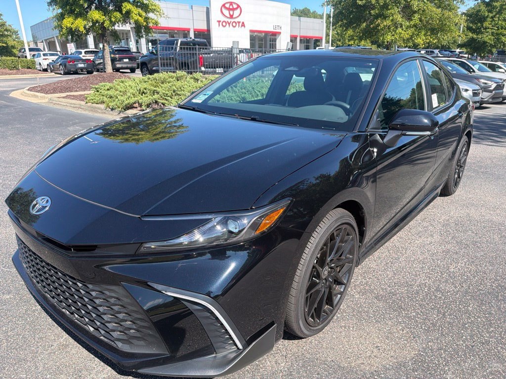 Used 2026 Toyota Camry SE Sedan