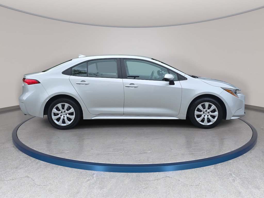 Used 2024 Toyota Corolla LE Sedan